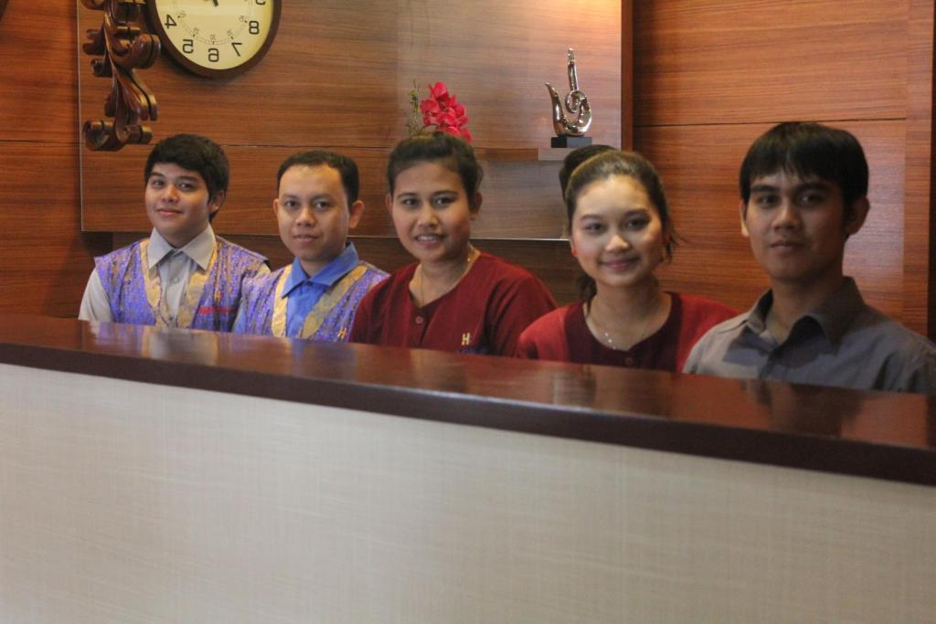 California Hotel จาการ์ตา ภายนอก รูปภาพ